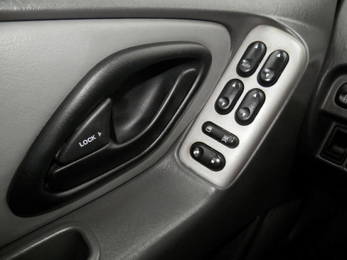 Used 2007 Ford Escape XLT image 19