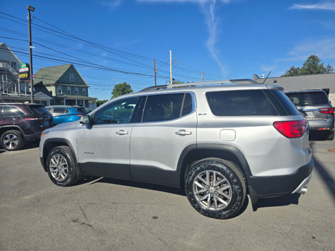 Used 2019 GMC Acadia SLE image 3