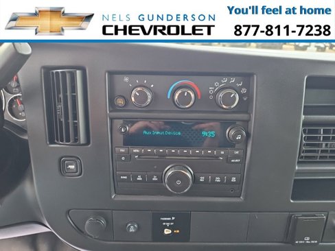 Used 2017 Chevrolet Express 3500 image 18