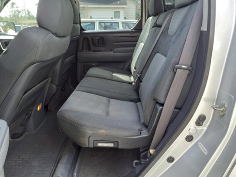 Used 2006 Honda Ridgeline RT image 11