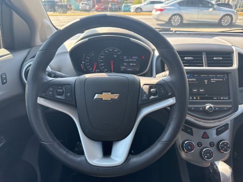 Used 2019 Chevrolet Sonic LT w/ Convenience Package image 9