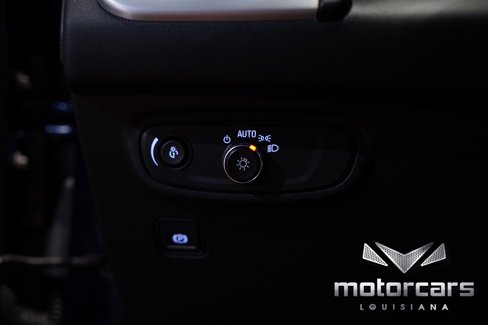 Used 2023 GMC Terrain SLE w/ Driver Convenience Package image 36