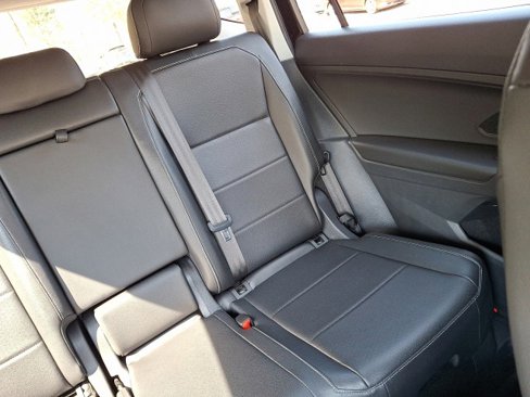 Certified 2021 Volkswagen Tiguan SE image 20
