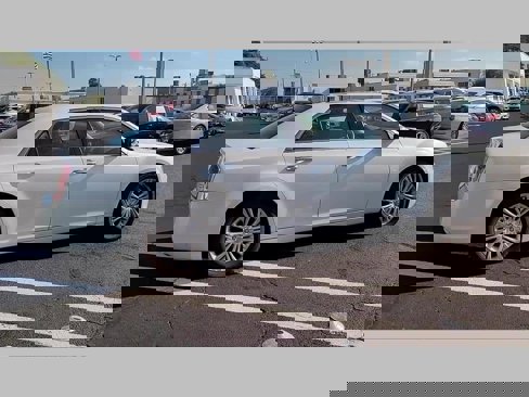 Used 2012 Chrysler 300 Limited w/ Luxury Group image 26
