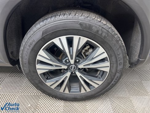 Used 2023 Nissan Rogue SV image 19