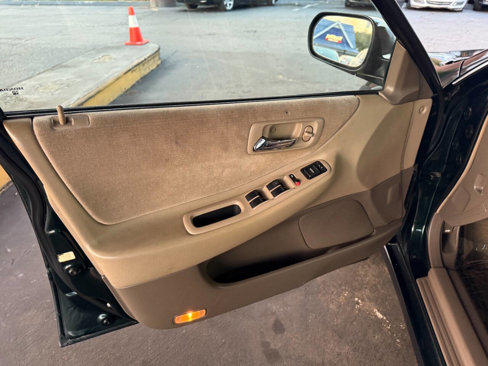 Used 2000 Honda Accord LX image 9