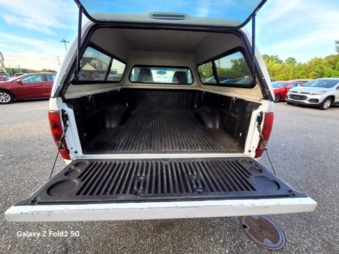 Used 2012 Chevrolet Colorado W/T image 10