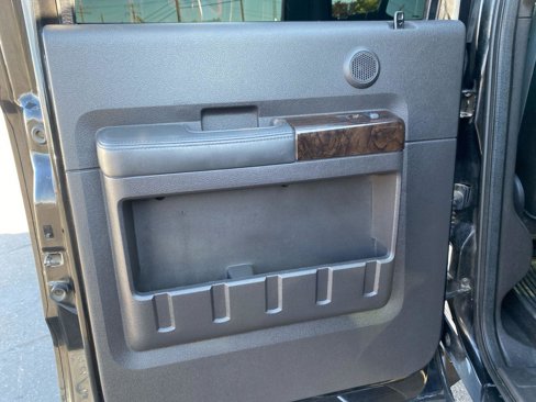 Used 2015 Ford F350 Platinum w/ Platinum Package image 32