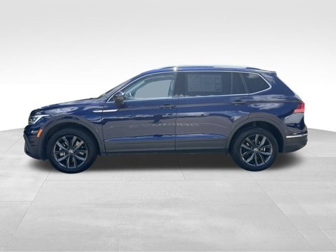 Used 2022 Volkswagen Tiguan SE image 2