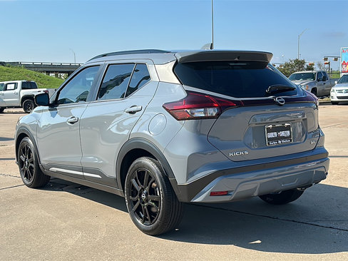 Used 2023 Nissan Kicks SR w/ SR Premium Package image 6
