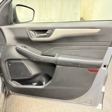 Used 2022 Ford Escape S image 18