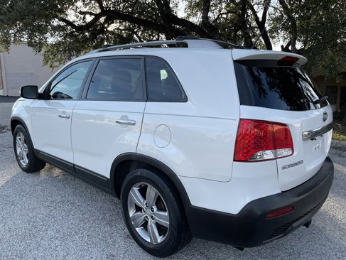 Used 2012 Kia Sorento EX w/ Premium Plus Pkg image 2