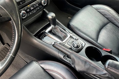 Used 2016 MAZDA MAZDA3 i Grand Touring image 16