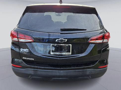 Used 2023 Chevrolet Equinox LS image 5