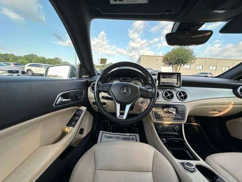 Used 2014 Mercedes-Benz CLA 250 image 17