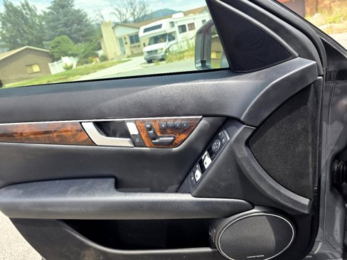 Used 2012 Mercedes-Benz C 250 Sport image 11