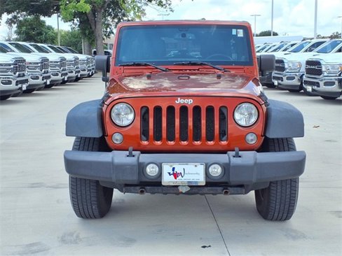 Used 2014 Jeep Wrangler Unlimited Rubicon w/ Connectivity Group image 10
