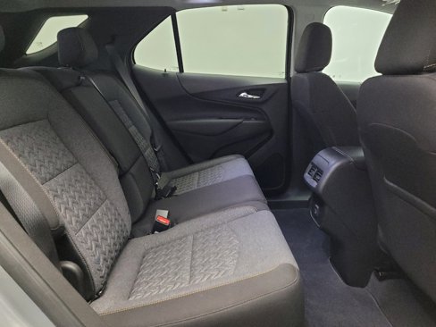 Used 2023 Chevrolet Equinox LT w/ Driver Convenience Package image 19