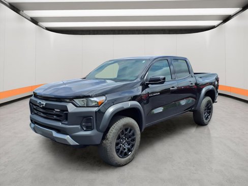 Certified 2023 Chevrolet Colorado Trail Boss w/ Advanced Trailering Package image 1