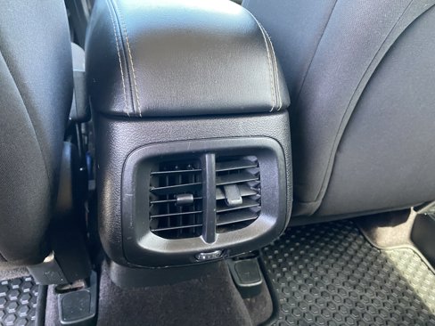 Used 2017 Jeep Cherokee Altitude image 25