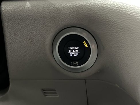 Certified 2019 Chrysler Pacifica Touring Plus w/ Cold Weather Group image 23