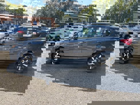 Used 2020 Subaru Impreza 2.0i Premium image 4