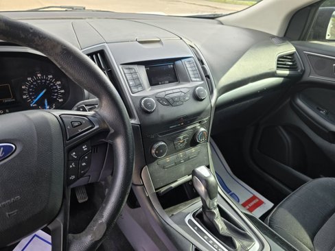 Used 2015 Ford Edge SE image 13