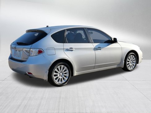 Used 2011 Subaru Impreza 2.5i Premium image 7