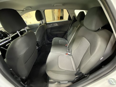 Used 2024 Kia Sportage LX image 22