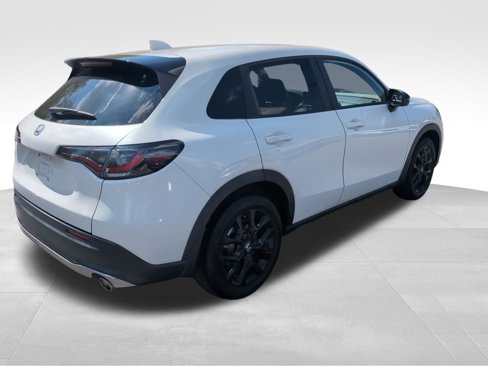 Used 2023 Honda HR-V Sport image 8