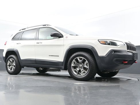 Used 2019 Jeep Cherokee Trailhawk image 42