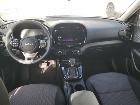 Used 2025 Kia Soul S image 12