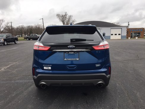 Used 2020 Ford Edge SEL w/ Cargo Accessory Package image 4