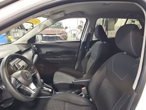 Used 2021 Nissan Kicks S image 17
