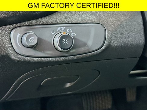 Certified 2022 Chevrolet Trax LT w/ LT Convenience Package image 10