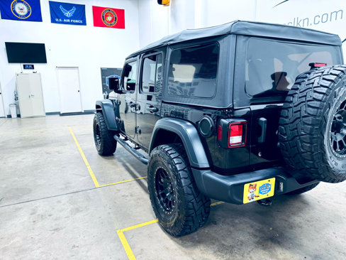 Used 2018 Jeep Wrangler Unlimited Sport S image 21