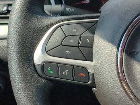 Used 2018 Jeep Compass Sport image 15