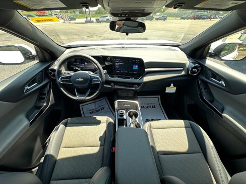 New 2026 Chevrolet Equinox LT w/ Convenience Package II image 23