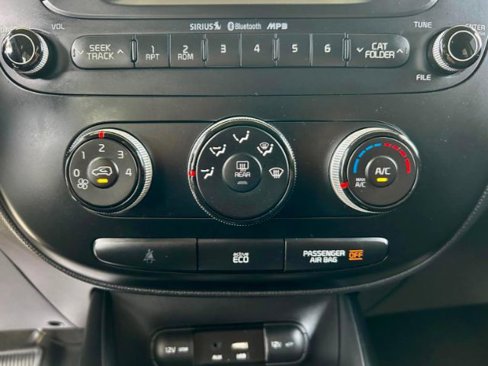 Used 2016 Kia Soul image 14