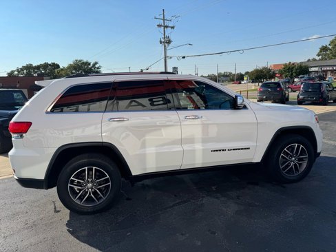 Used 2018 Jeep Grand Cherokee Limited image 7