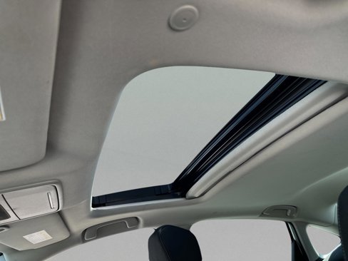Used 2023 Honda Accord EX image 11