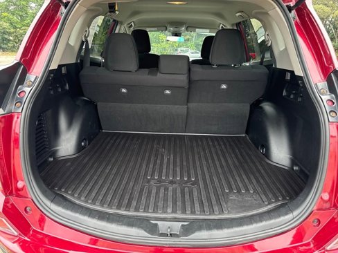Used 2018 Toyota RAV4 LE w/ All Weather Liner Package image 24