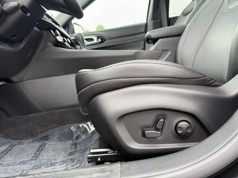 New 2025 Jeep Compass Limited image 28