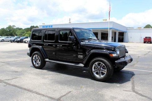 Used 2019 Jeep Wrangler Unlimited Sahara image 4