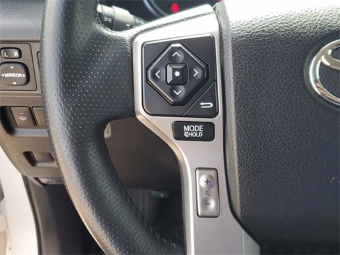 Used 2017 Toyota 4Runner SR5 Premium image 23