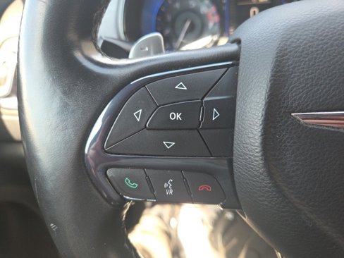 Used 2015 Chrysler 200 S image 26