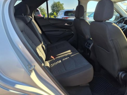 Used 2019 Chevrolet Equinox LT w/ Sun & Navigation Package image 15