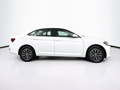 Used 2019 Volkswagen Jetta SE image 10