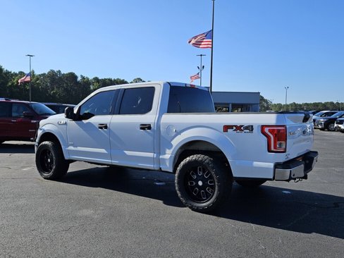 Used 2015 Ford F150 XLT w/ Equipment Group 301A Mid image 9