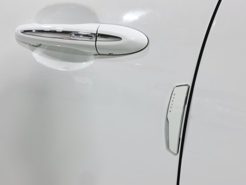 Used 2013 Jaguar XJ image 33